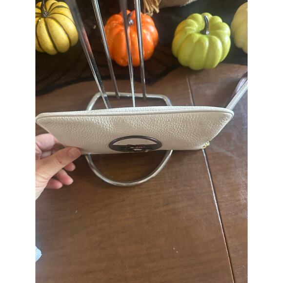 Coach X Disney Collaboration Minnie Mouse Wristlet Women’s EUC - Picture 7 of 9